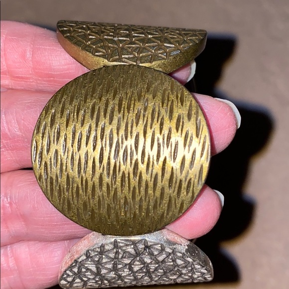 Mixed Color Metal Stretch Bracelet - Picture 5 of 8